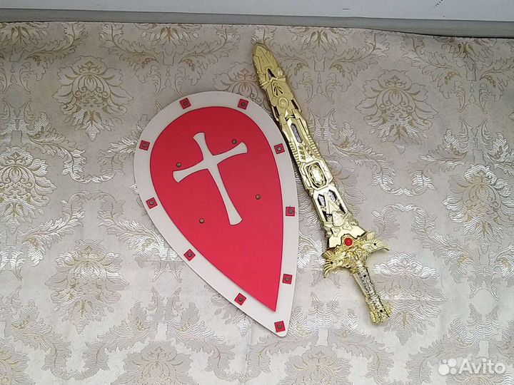 Щит + сабля игрушки