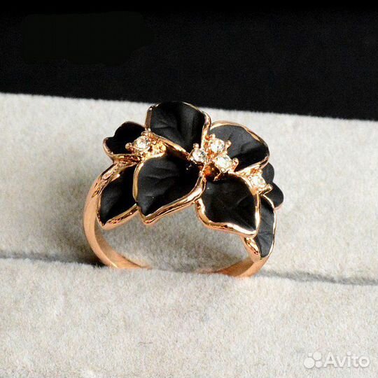 Новое кольцо.Размер 17,5.Авито доставка