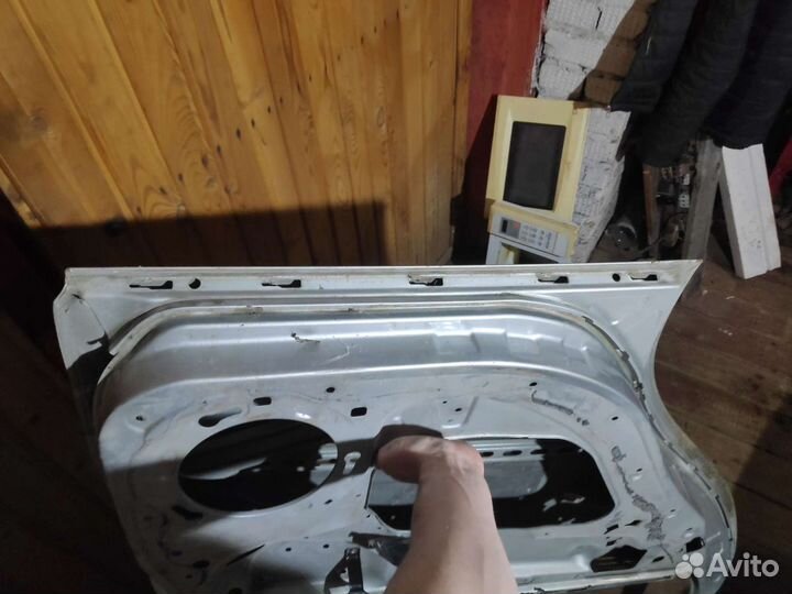 Дверь задняя левая w211