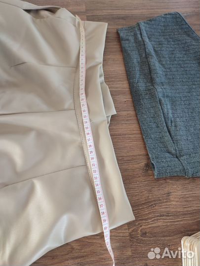 Шорты кожанные бежевые 44-46р