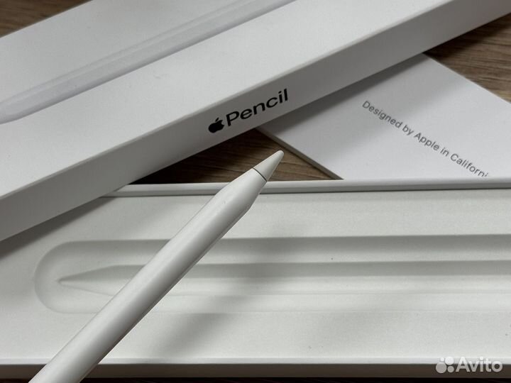 Apple Pencil (USB-C) почти новый