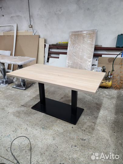 Столы для кафе и ресторанов