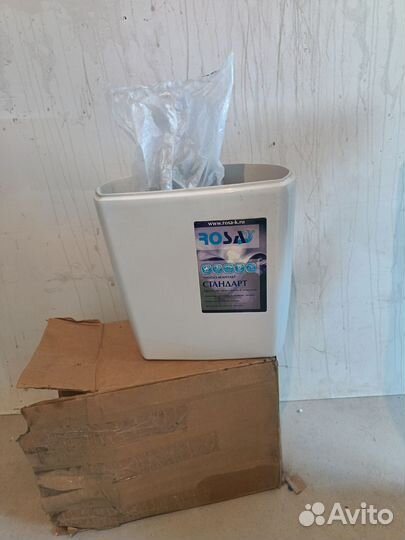 Унитаз с бачком новый