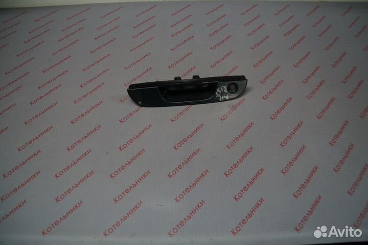 Nissan 84810-9F500 Ручка багажника