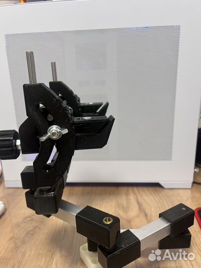 Монипулятор для заточки ножей