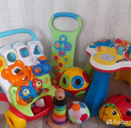 Развивающие игрушки Chicco пакетом