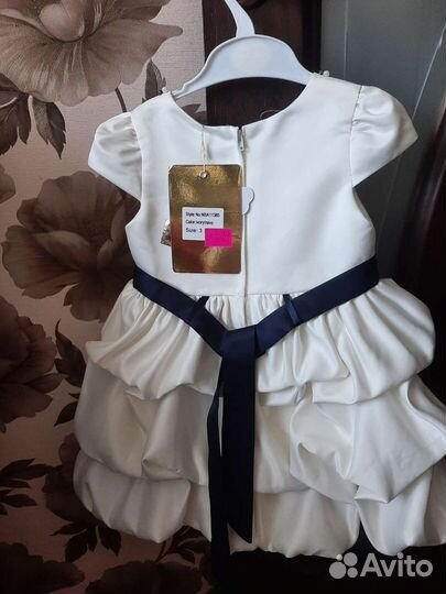 Платье праздничное для девочки на 2- 3 года