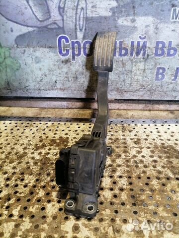 Педаль газа Ford C-MAX
