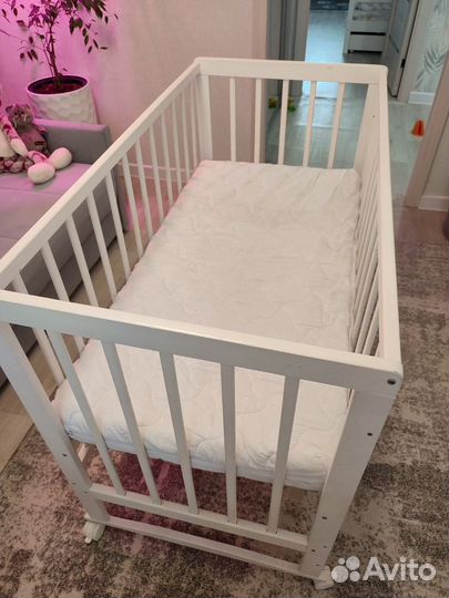 Детская кроватка