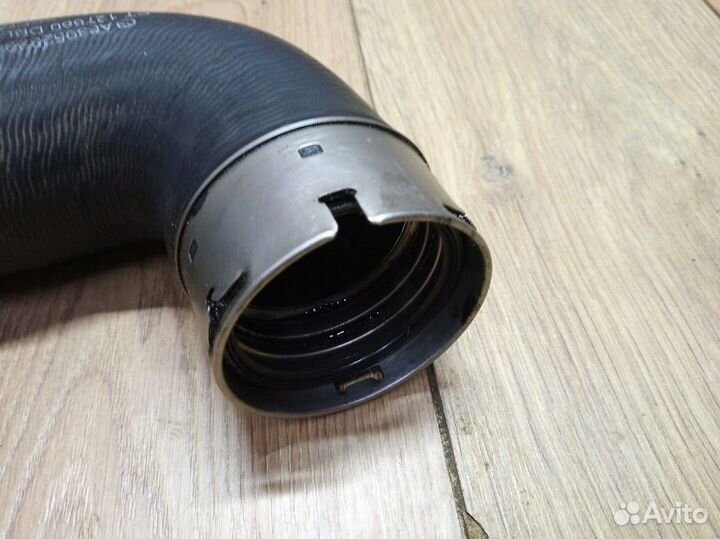 Патрубок интеркулера Mercedes W639 Viano рестайл