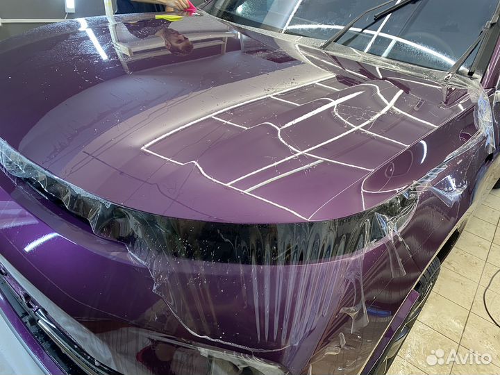 Оклейка автомобили антигравийной пленкой