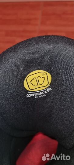 Горнолыжные ботинки atomic