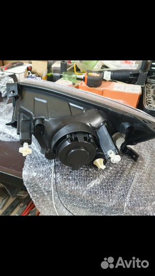 Фары передние на гранту