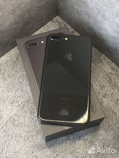 iPhone 8 Plus, 64 ГБ