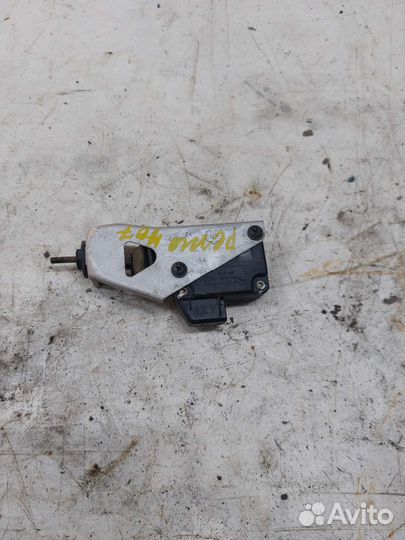 Замок бензобака Peugeot 407 Пежо 407