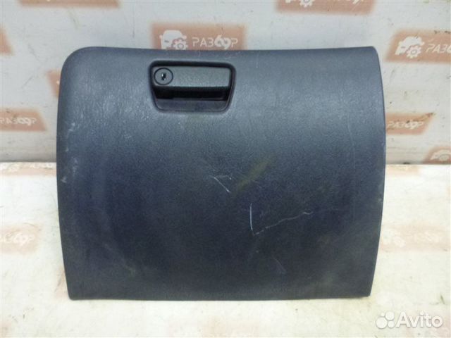 Бардачок Mitsubishi Carisma DA1A 4G92 1999