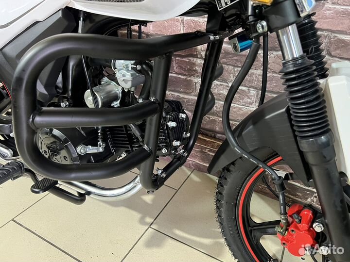 Мопед Alpha Tourist 125 стекло лобовое (2024)