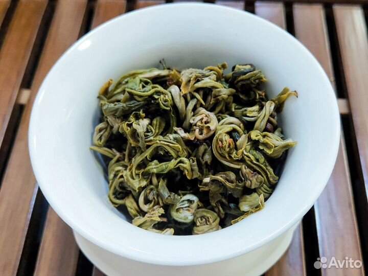 Китайский зелёный чай Би Ло Чунь