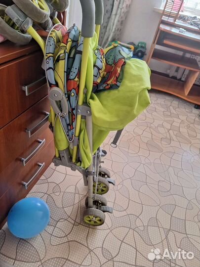 Прогулочная коляска трость