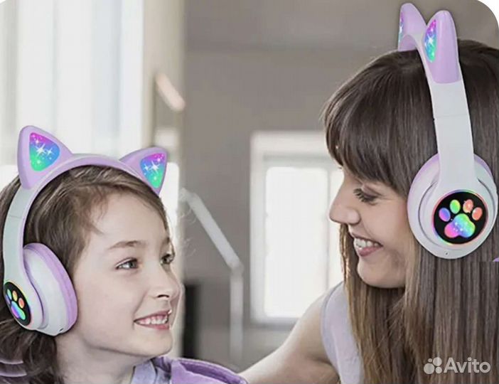Беспроводные наушники светящиеся с ушками кошки