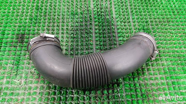 Патрубок воздушного фильтра Opel Corsa D 2011