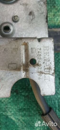 Стеклоподъемник правый Renault