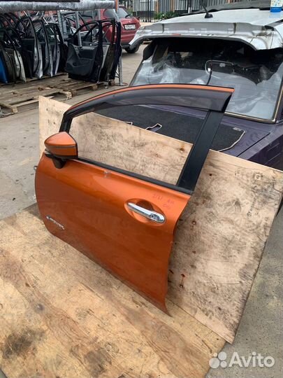 Дверь передняя левая Nissan note HE12