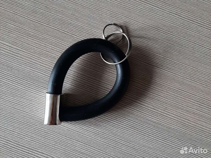 Брелок (красный куб)