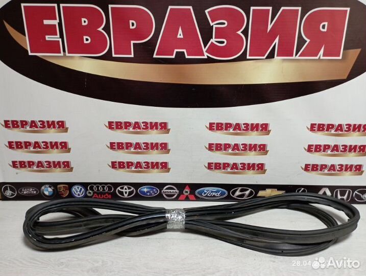 Уплотнительная резинка двери багажника Mazda Cx-5