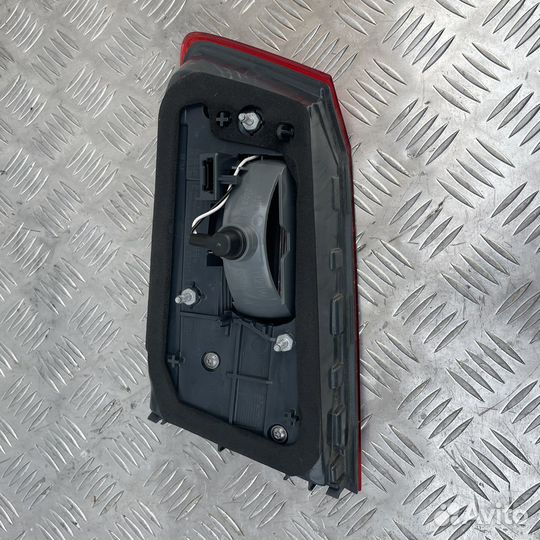 Задний левый фонарь BMW 5 G30 USA