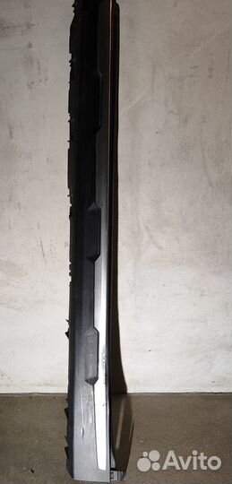 Порог левый X5 G05