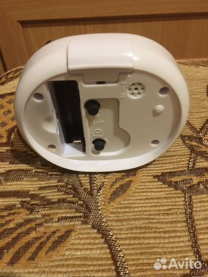 Настольные часы, будильник