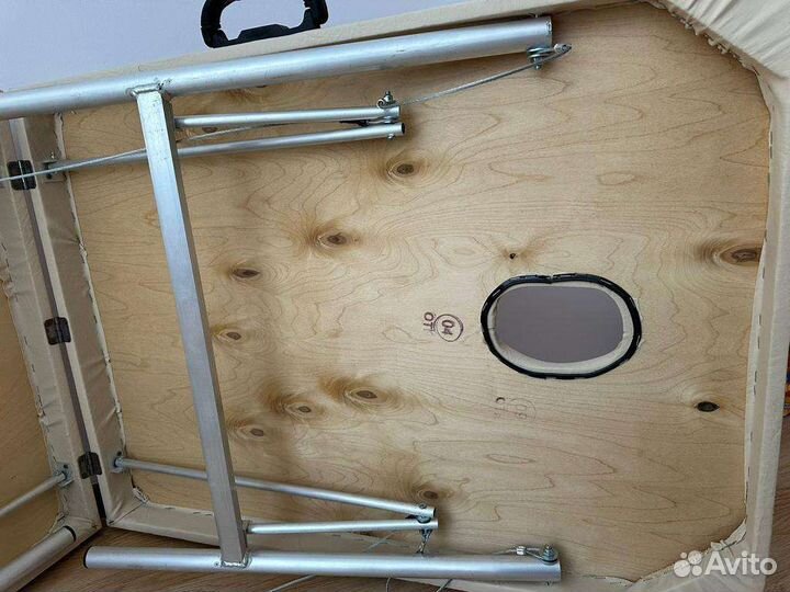 Массажный стол