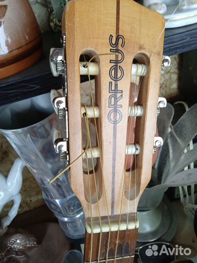 Акустическая гитара орфей