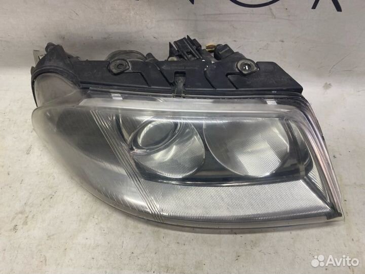 Фара правая Volkswagen Passat B5+ 2002
