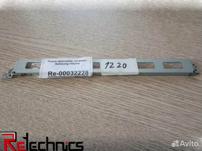 Левое крепление матрицы Samsung r18plus