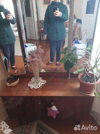 Куртка женская 46 размер новая