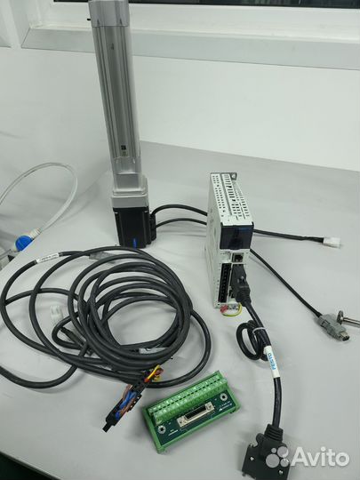 Линейный двигатель с драйвером festo