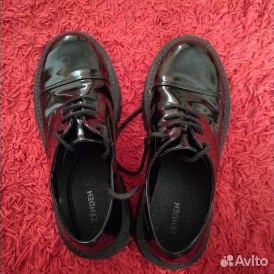 Туфли полуботинки лаковые женские