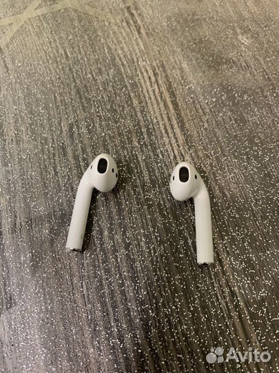 Наушники Airpods