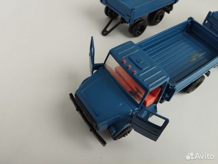 ЗИЛ-4331 с прицепом модель автомобиля 1:43 СССР