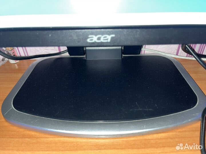 Монитор Acer v223HQV