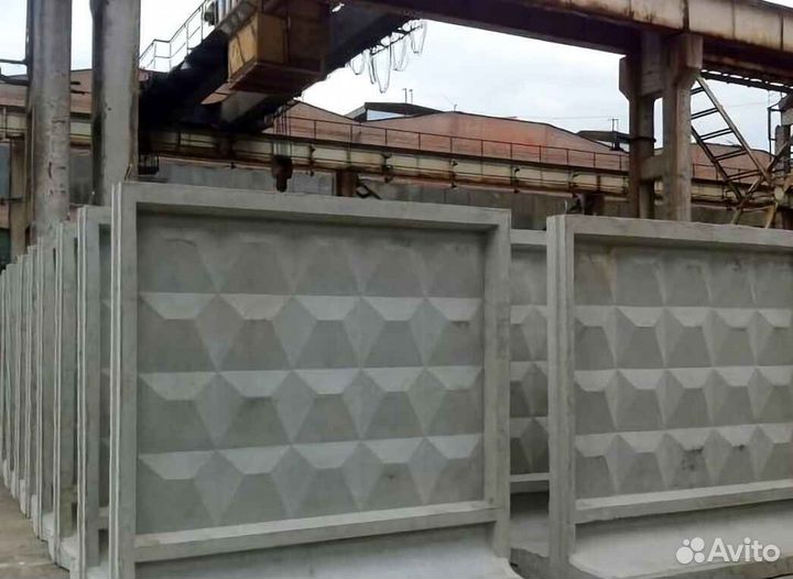 Забор бетонный для строй площадок