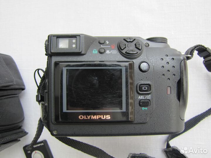 Компактный фотоаппарат Olympus Camedia C-4040 Zoom