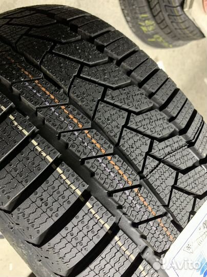 Continental ContiWinterContact TS 860S 245/40 R21