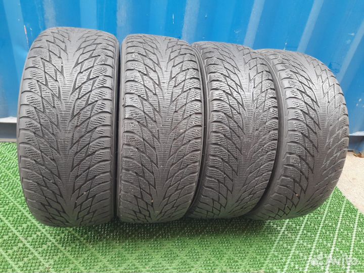 Nokian Tyres Hakkapeliitta R2 225/55 R17 110R