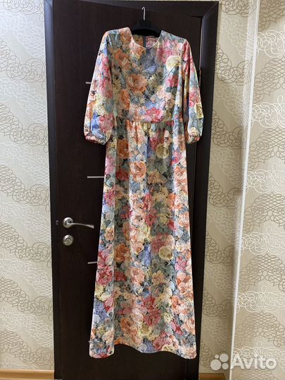 Платье женское 44 46