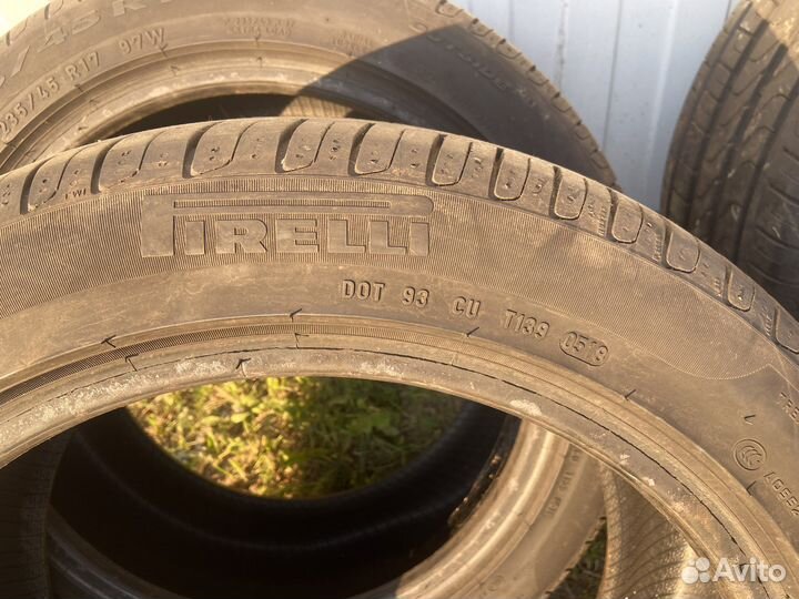 Pirelli Cinturato P7 235/45 R17 97W