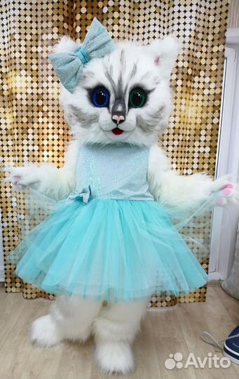 Экспресс поздравление от ласковой кошечки и зайки