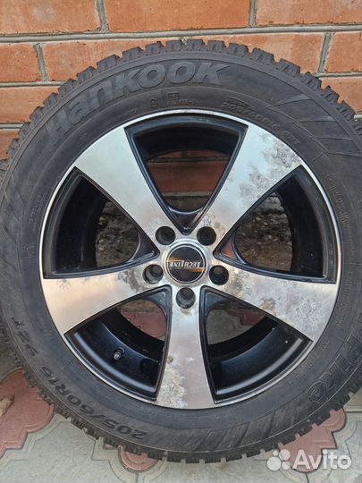 Зимние колёса в сборе r16 Hankook 205/60